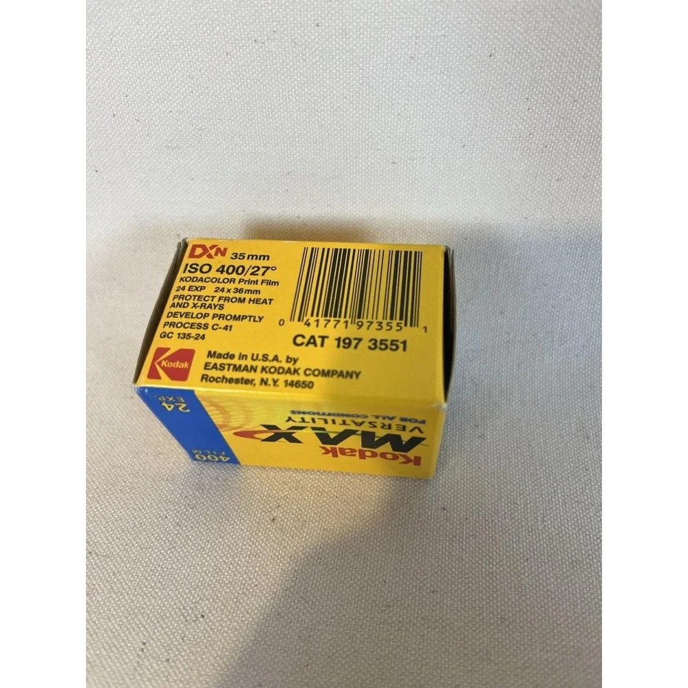 Kodak Max Versatility 400 Film 24 Exposures New Old Stock Exp 2/2006 Photography